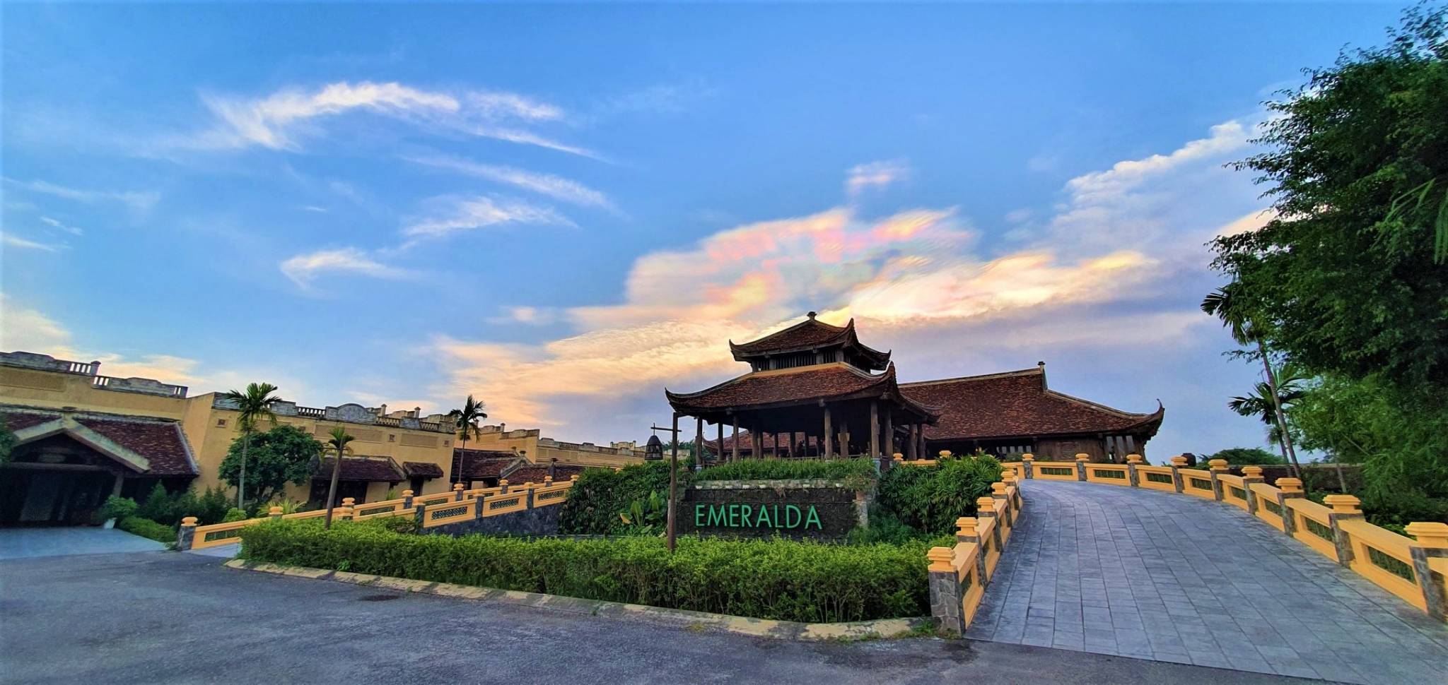 Review Emeralda Resort Ninh Binh: Tái hiện vẻ đẹp cung đình xưa