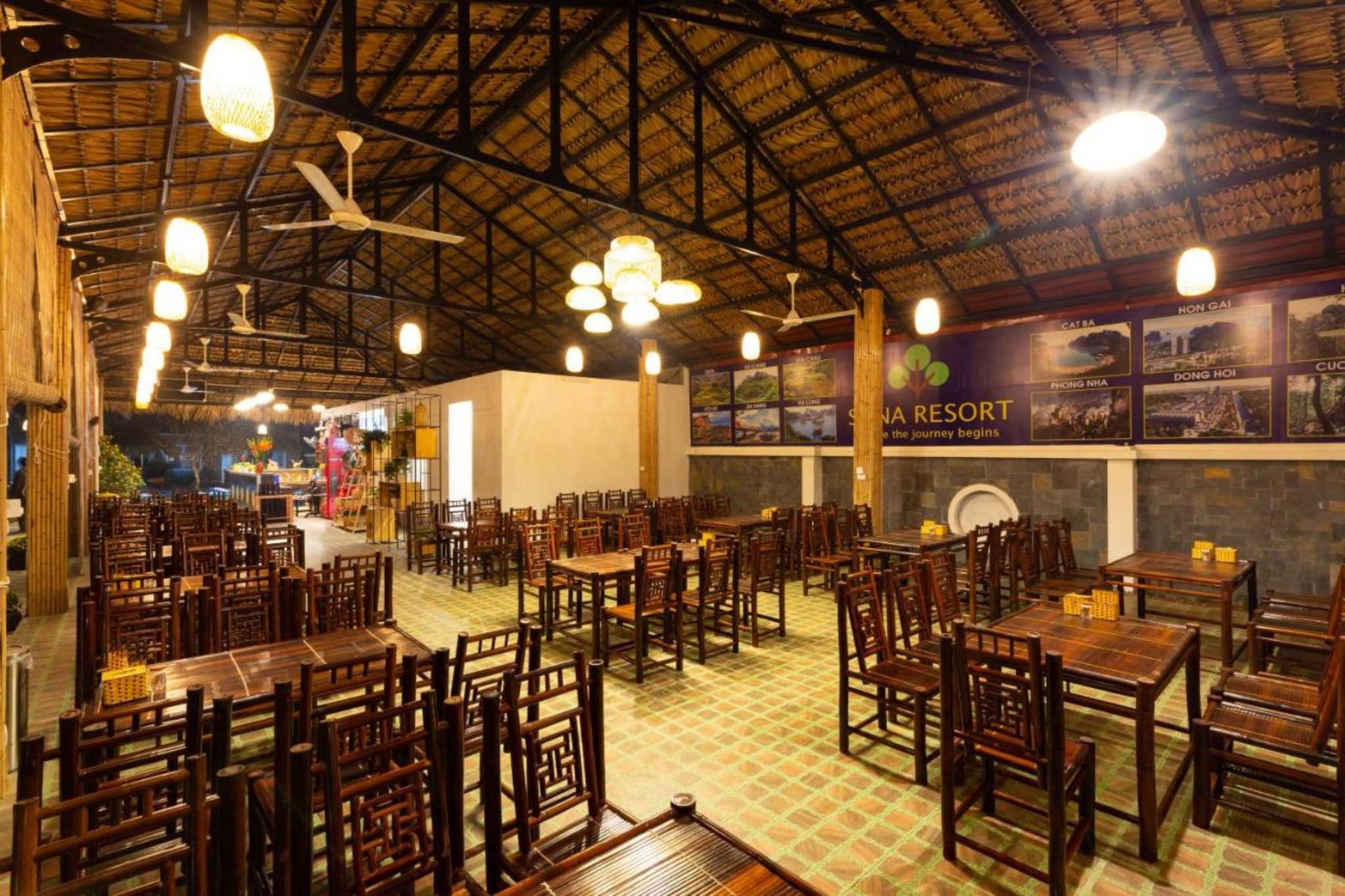Không gian nhà hàng tại SoNa Resort Ninh Binh