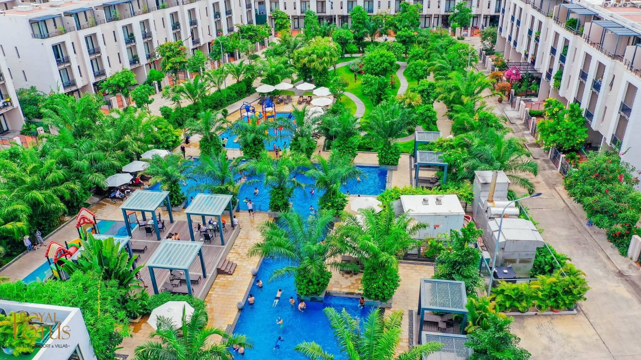 Không gian ngoài trời tại Royal Lotus Halong Resort & Villas